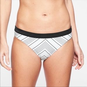 Athleta bikini bottoms chevron size M